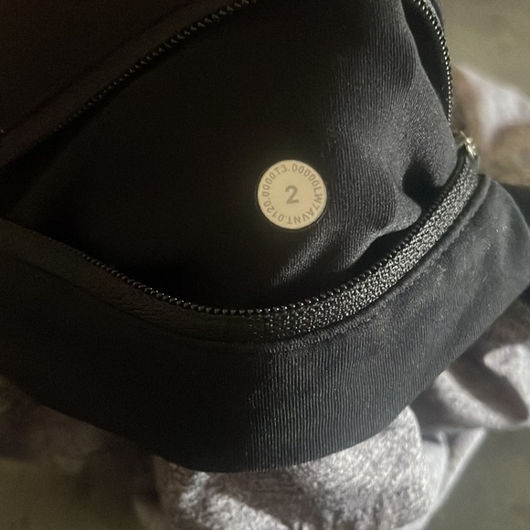 Lululemon Speed up shorts 4”. Grey/Black. Size 2. Perfect Condition. - Picture 2 of 2